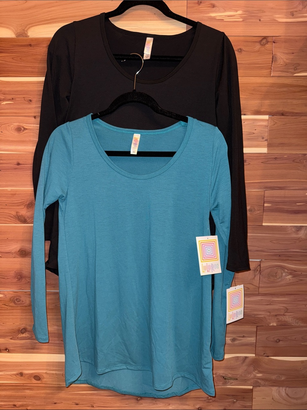 LuLaRoe Long Sleeve Scoop Neck Top in Teal and Black